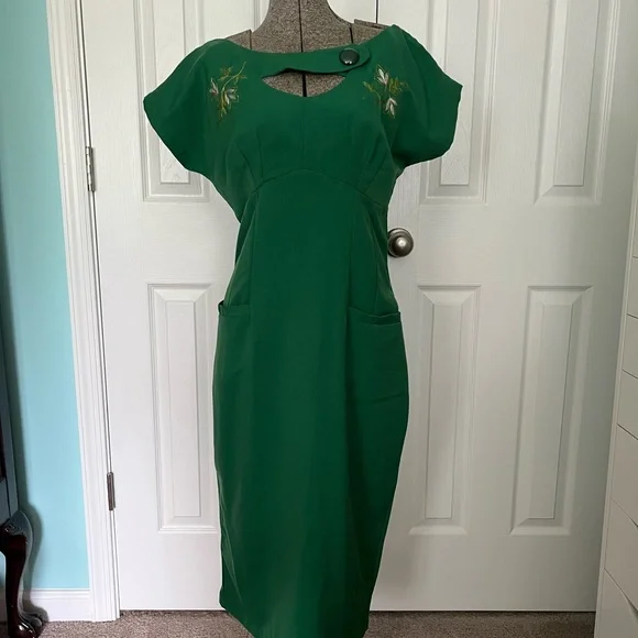 Bettie Page/Tatyana Sierra dress in green - Picture 2 of 4